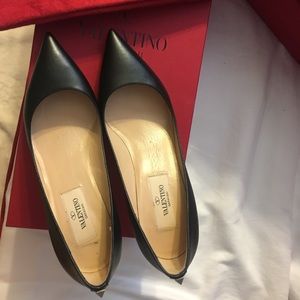 Valentino leather rockstud pumps